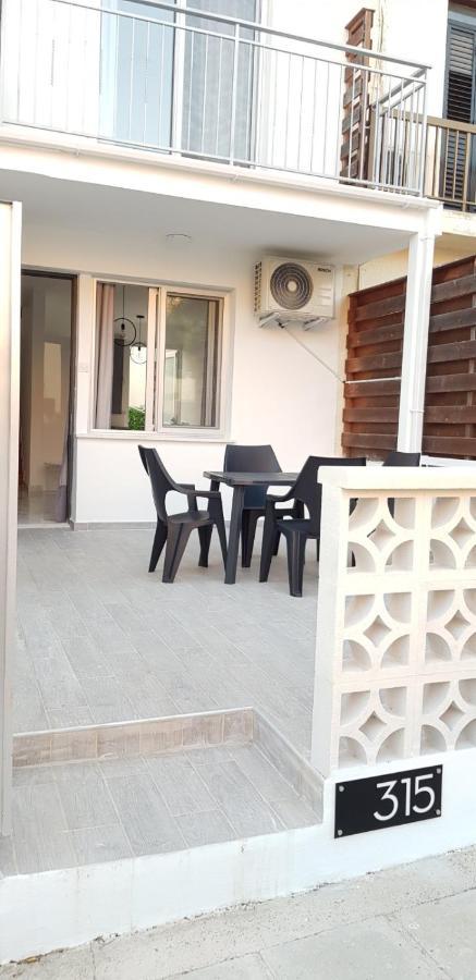 Eros Maisonette In Latchi Area Just 700 Meters Or One-Minute Drive From Polis Municipal Beach المظهر الخارجي الصورة